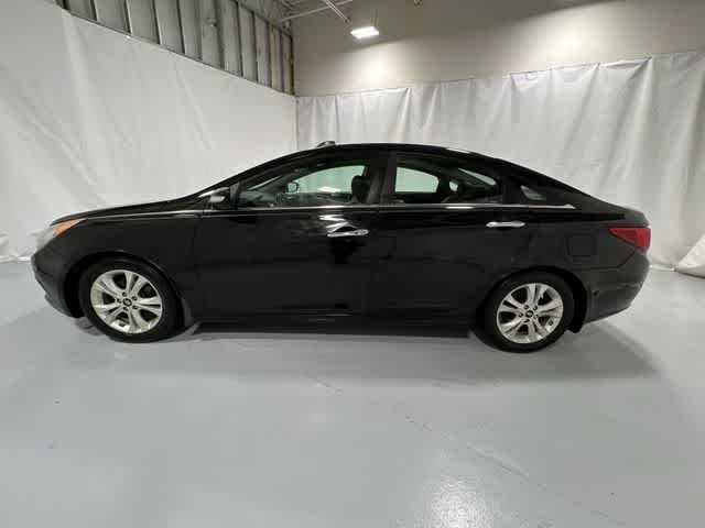 Thumbnail: 2013 Hyundai Sonata - 11