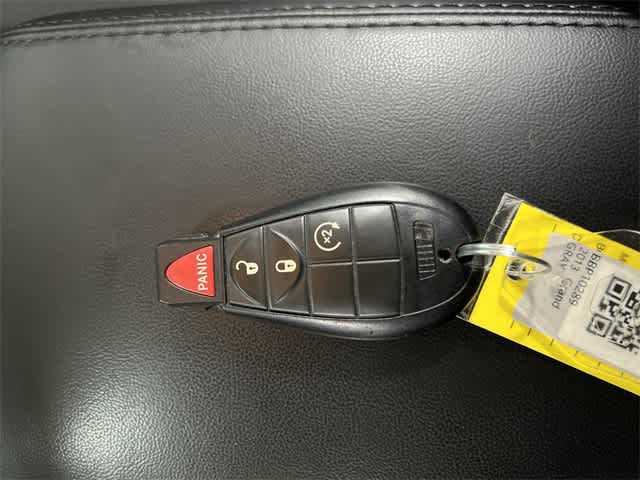 Thumbnail: 2013 Jeep Grand Cherokee - 32