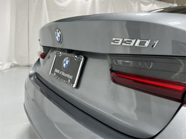 Thumbnail: 2023 BMW 3 Series - 17