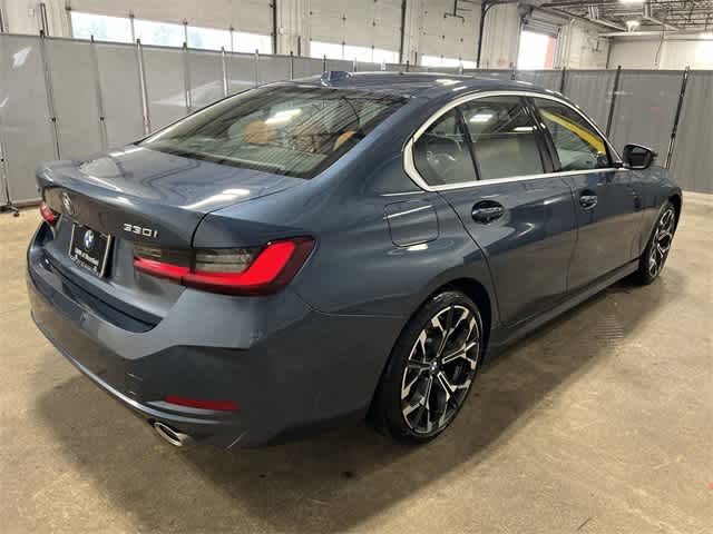 2025 BMW 3 Series 330i xDrive 14