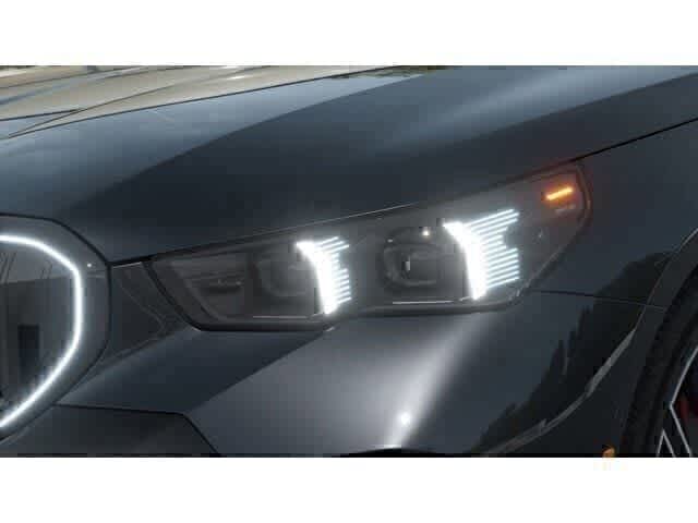 Thumbnail: 2027 BMW 5 Series - 6