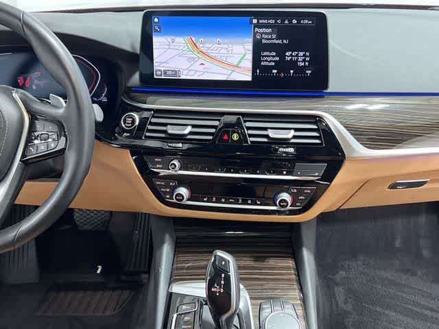 Thumbnail: 2023 BMW 5 Series - 28