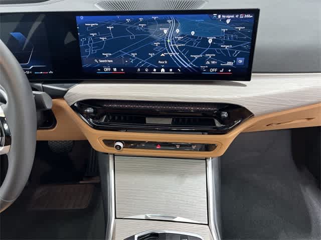 Thumbnail: 2025 BMW 3 Series - 28