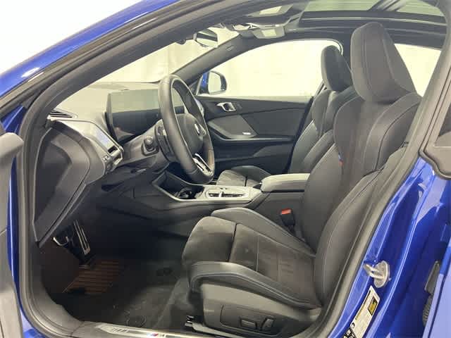 Thumbnail: 2025 BMW 2 Series - 10