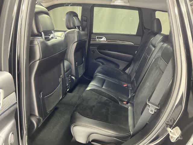 Thumbnail: 2012 Jeep Grand Cherokee - 24