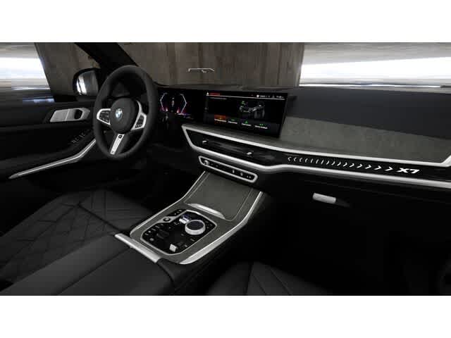 Thumbnail: 2026 BMW X7 - 14