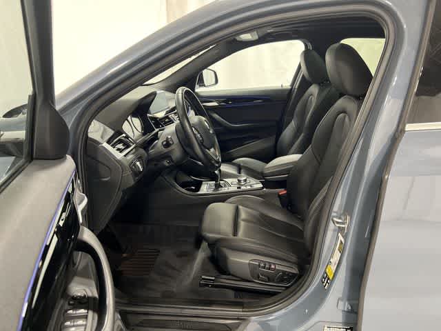 Thumbnail: 2022 BMW X2 - 10