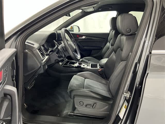 Thumbnail: 2022 Audi SQ5 - 10