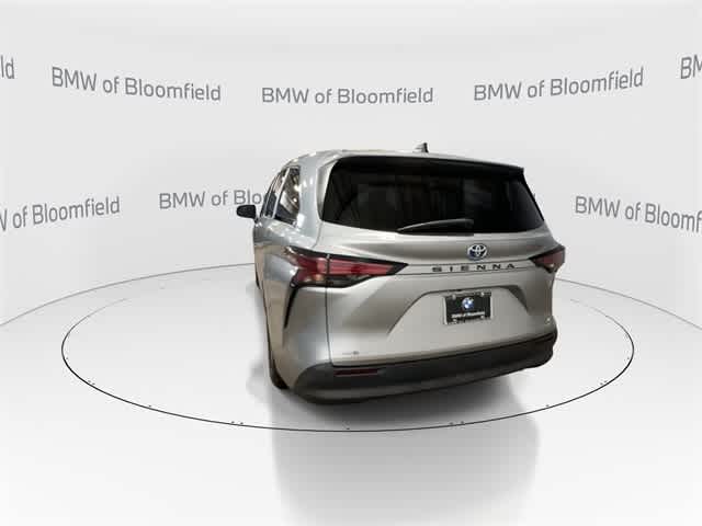 Thumbnail: 2021 Toyota Sienna - 6