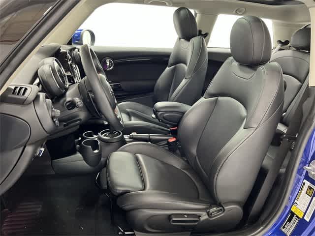 Thumbnail: 2020 MINI Cooper Hardtop - 21