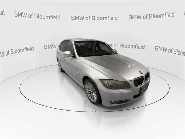 Thumbnail: 2011 BMW 3 Series - 2
