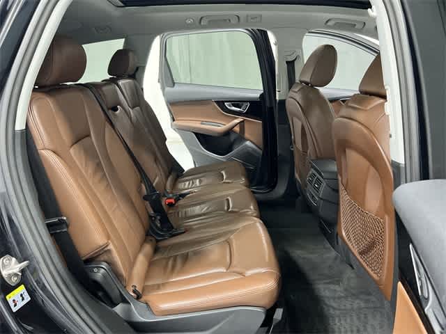 Thumbnail: 2017 Audi Q7 - 24