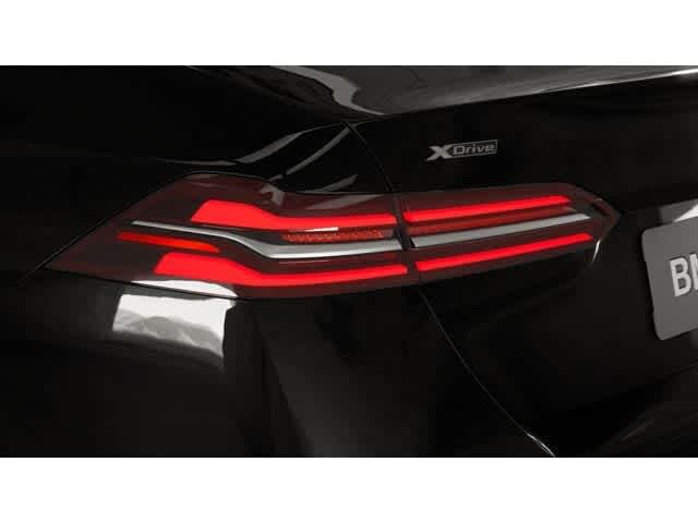 Thumbnail: 2026 BMW 5 Series - 8