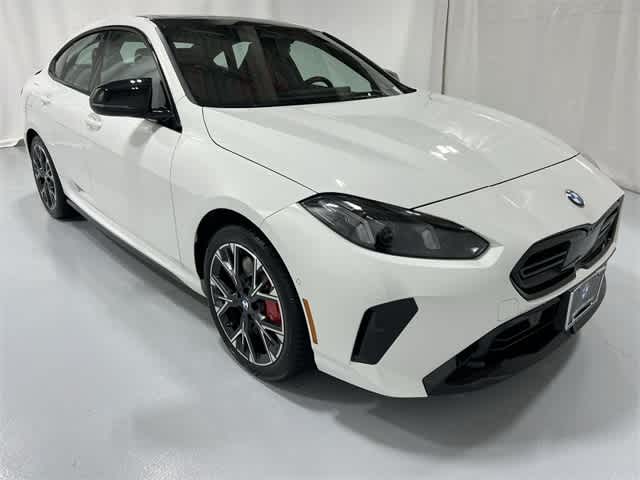 Thumbnail: 2025 BMW 2 Series - 15