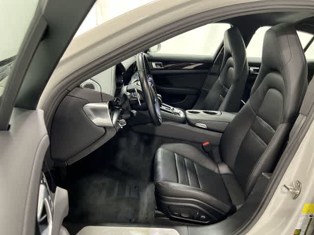 Thumbnail: 2022 Porsche Panamera - 21