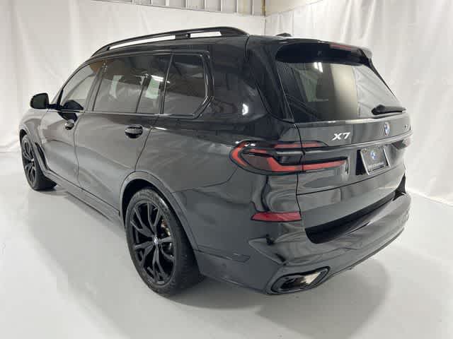 Thumbnail: 2024 BMW X7 - 12