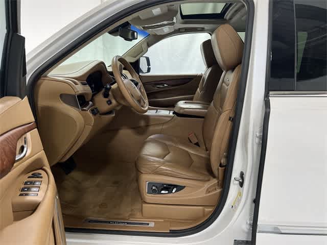 Thumbnail: 2016 Cadillac Escalade - 10