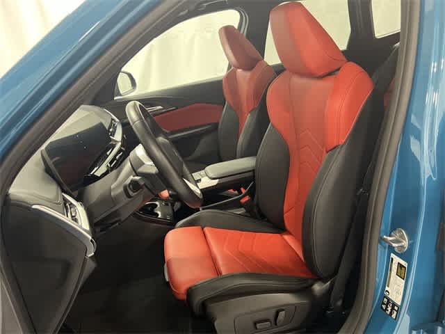 Thumbnail: 2025 BMW X1 - 21