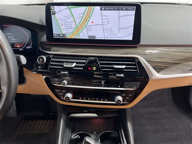 Thumbnail: 2022 BMW 5 Series - 28