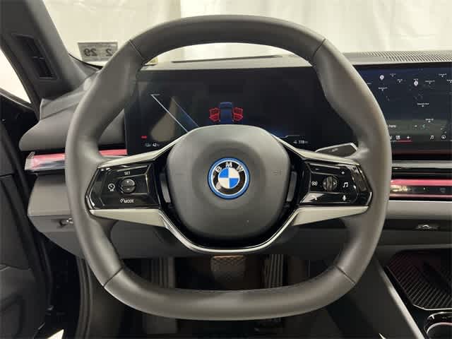 Thumbnail: 2025 BMW i5 - 27