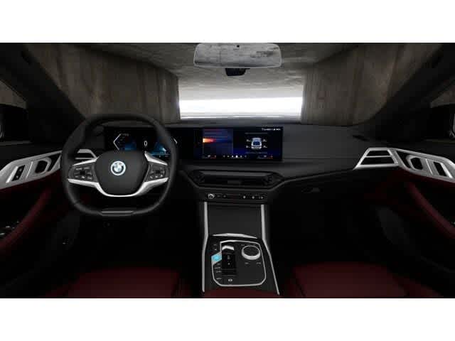 Thumbnail: 2025 BMW i4 - 10