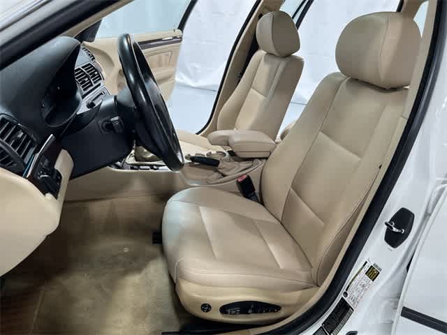 Thumbnail: 2005 BMW 3 Series - 21