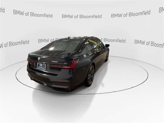 Thumbnail: 2022 BMW 7 Series - 7