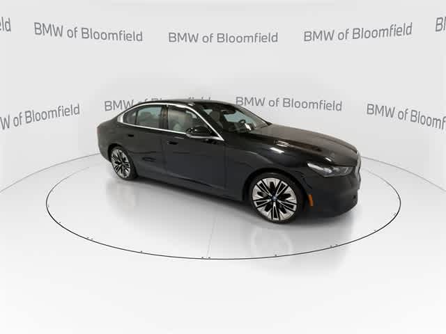 Thumbnail: 2025 BMW i5 - 9