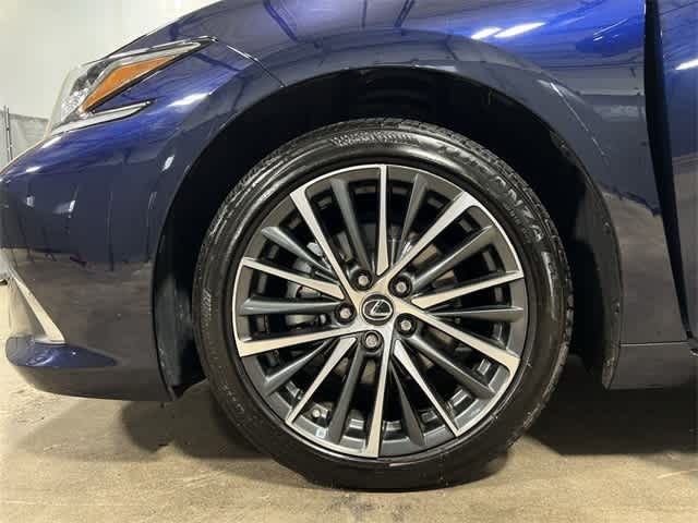 2023 Lexus ES 250 19