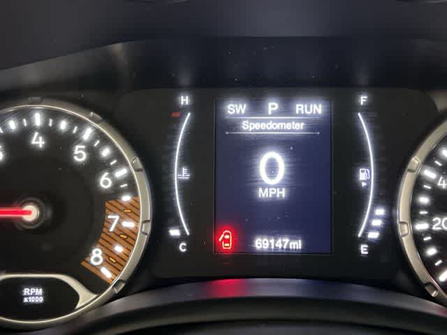 Thumbnail: 2020 Jeep Renegade - 30