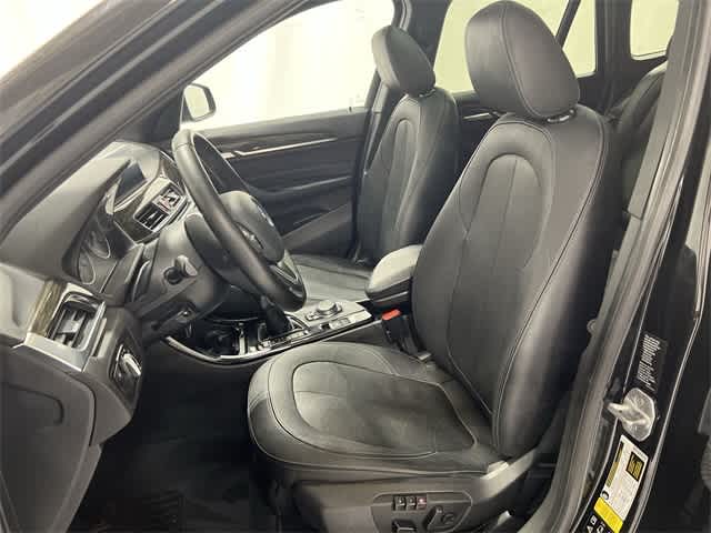 Thumbnail: 2016 BMW X1 - 21