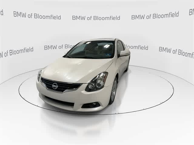Thumbnail: 2010 Nissan Altima - 3