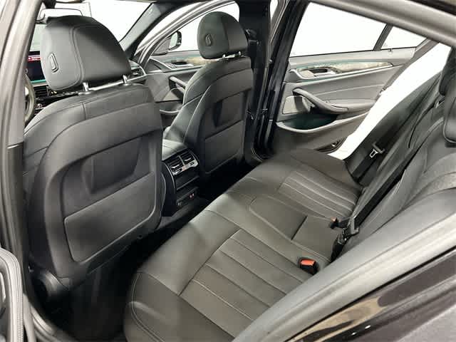 Thumbnail: 2023 BMW 5 Series - 24