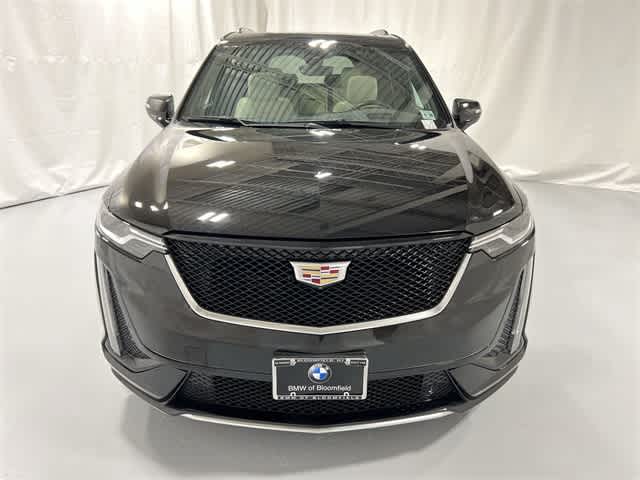 Thumbnail: 2023 Cadillac XT6 - 16
