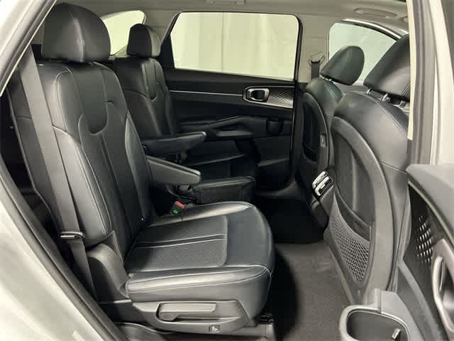 Thumbnail: 2021 Kia Sorento - 25