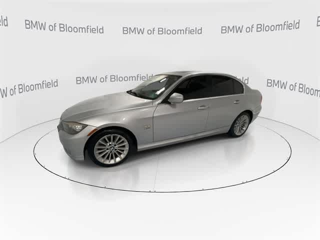 Thumbnail: 2011 BMW 3 Series - 4