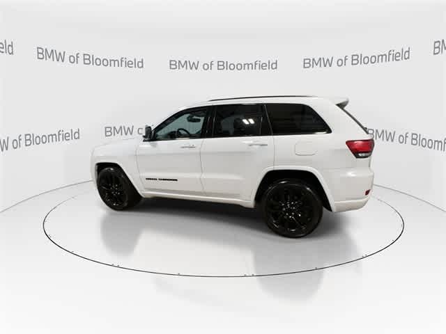 Thumbnail: 2017 Jeep Grand Cherokee - 5