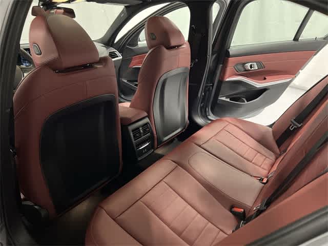 Thumbnail: 2024 BMW 3 Series - 24