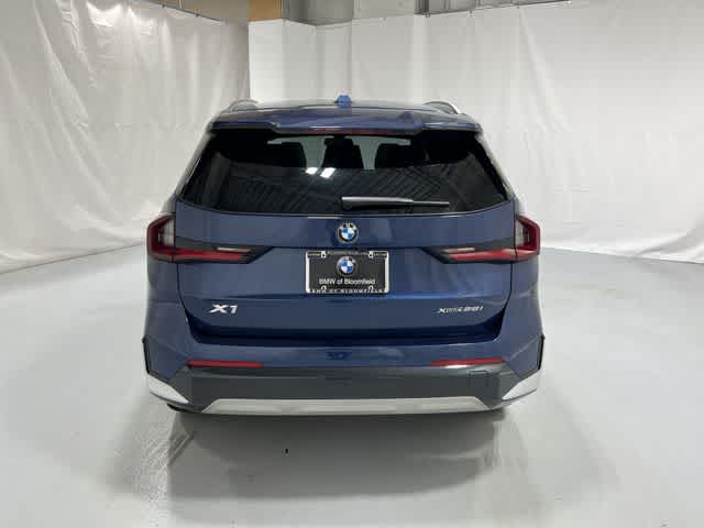 Thumbnail: 2025 BMW X1 - 13