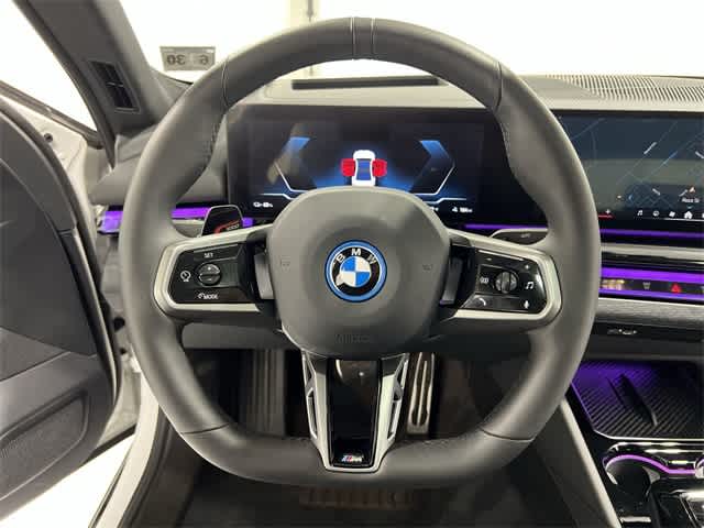 Thumbnail: 2025 BMW i5 - 27