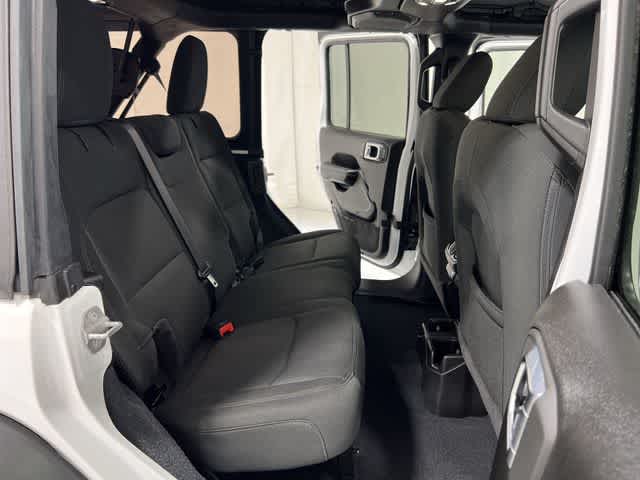 Thumbnail: 2022 Jeep Wrangler - 24