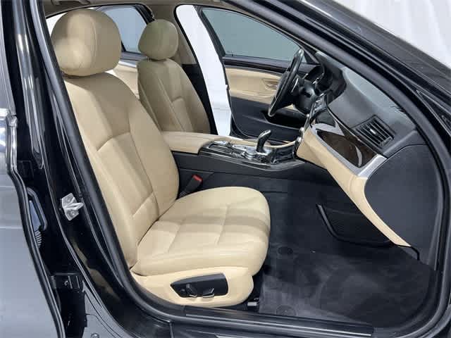 Thumbnail: 2016 BMW 5 Series - 26