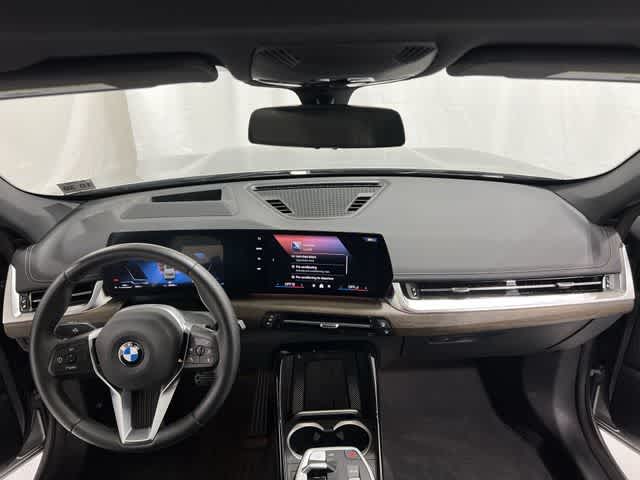 Thumbnail: 2025 BMW X1 - 20