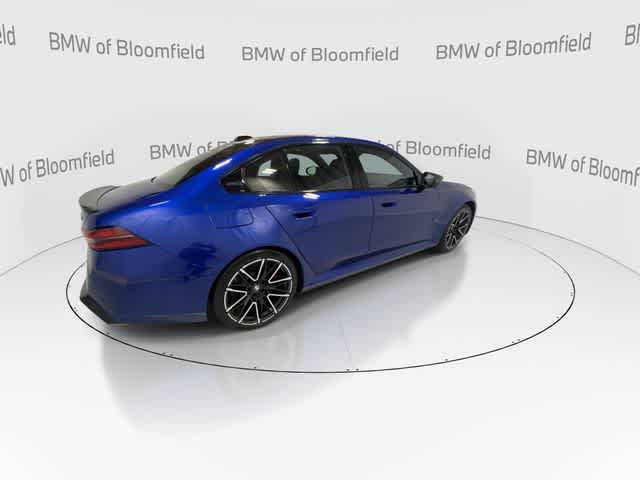 Thumbnail: 2025 BMW M5 - 8