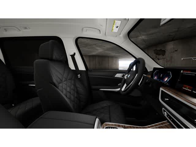Thumbnail: 2026 BMW X7 - 10
