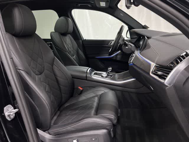 Thumbnail: 2023 BMW X5 - 26
