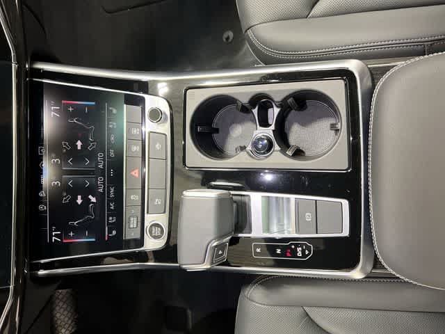 Thumbnail: 2025 Audi Q7 - 30