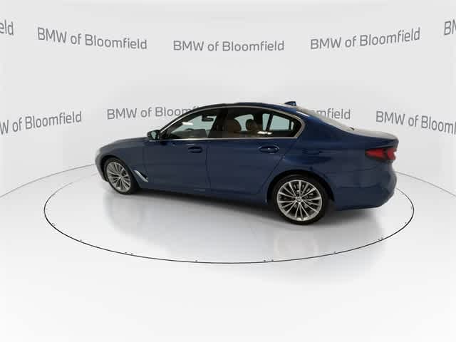 Thumbnail: 2022 BMW 5 Series - 5