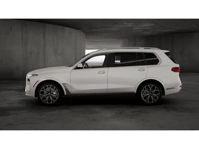 Thumbnail: 2026 BMW X7 - 4
