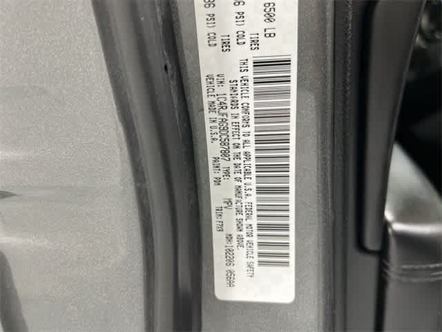 Thumbnail: 2013 Jeep Grand Cherokee - 33